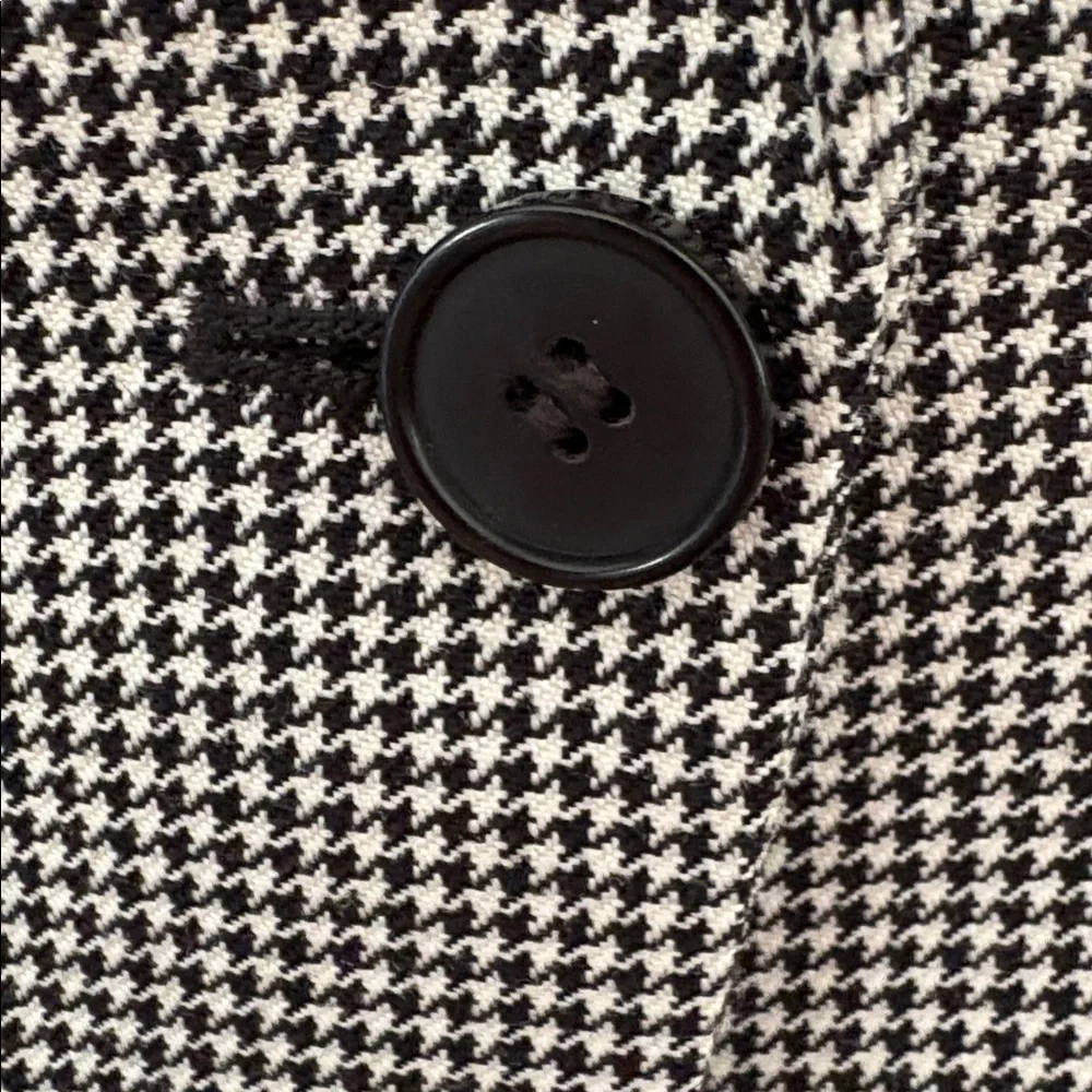 Alexander McQueen. Stunning Houndstooth Blazer. Impeccable like new condition. - Picture 5 of 16